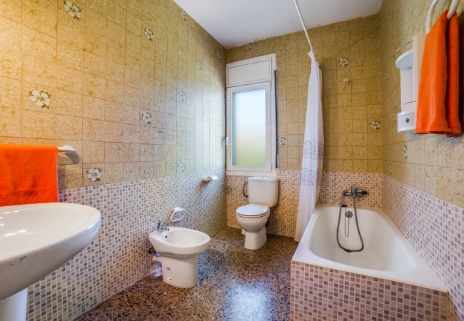 Casa en Palafolls - Vivalidays Villa Genis