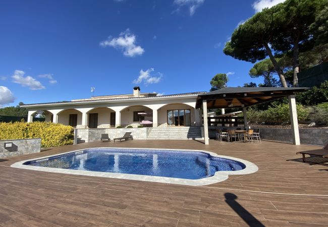 Villa en Tordera - Vivalidays Villa Kiros Villa en Tordera - Vivalidays Villa Kiros