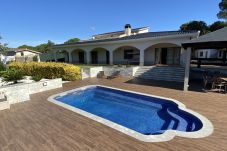 Villa en Tordera - Vivalidays Villa Kiros