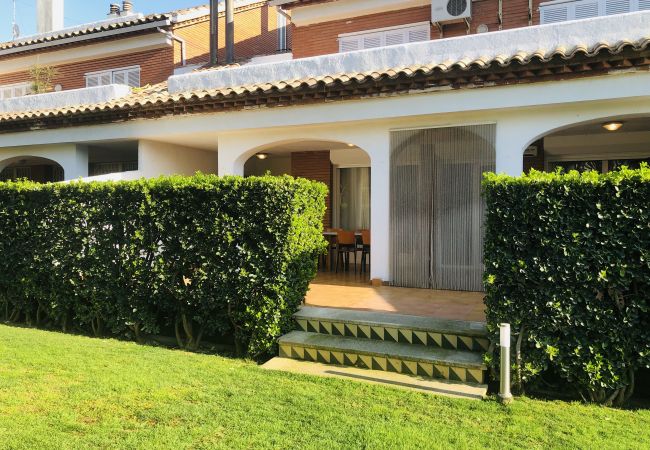 Casa en Pineda de Mar - Vivalidays Casa Toni