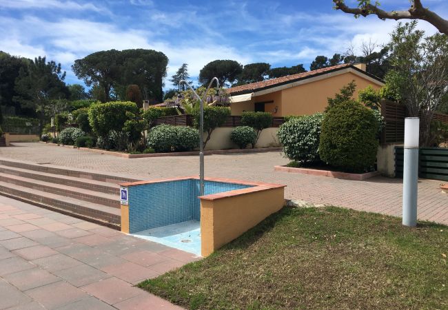 Casa en Lloret de Mar - Vivalidays Casa Isabel - Fenals - LLoret de Mar