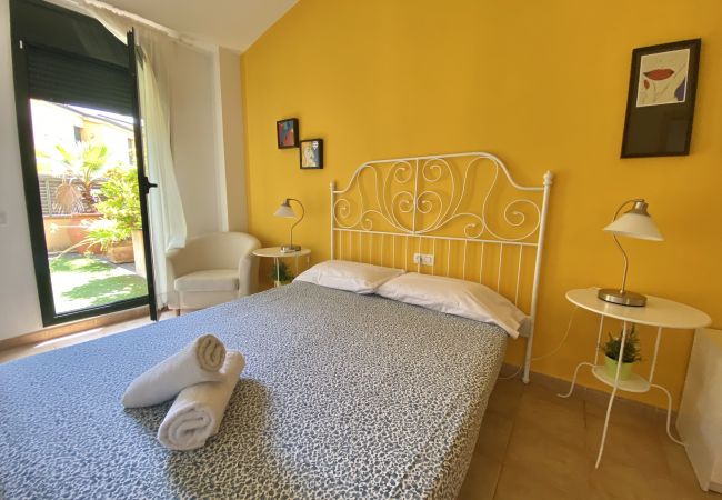 Casa en Lloret de Mar - Vivalidays Casa Isabel - Fenals - LLoret de Mar