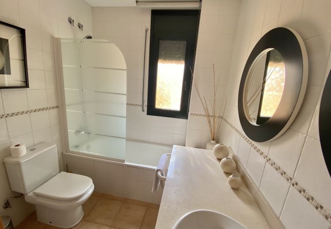 Casa en Lloret de Mar - Vivalidays Casa Isabel - Fenals - LLoret de Mar