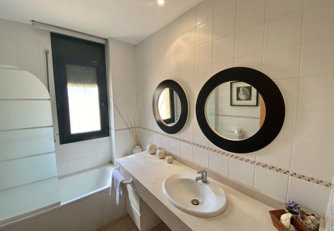 Casa en Lloret de Mar - Vivalidays Casa Isabel - Fenals - LLoret de Mar