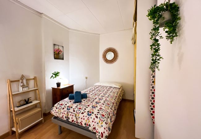 Apartamento en Calella - Vivalidays Albert - Calella