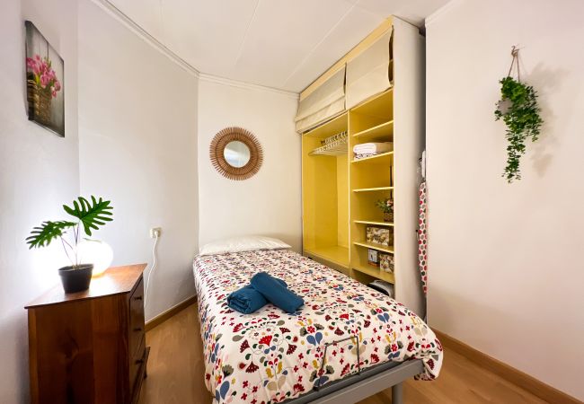 Apartamento en Calella - Vivalidays Albert - Calella