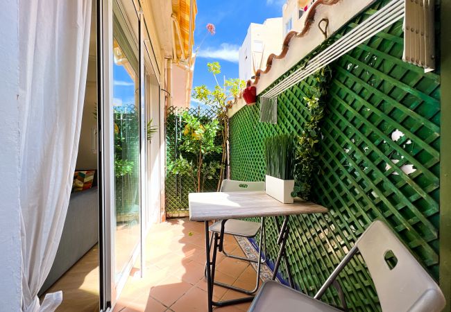 Apartamento en Calella - Vivalidays Albert - Calella