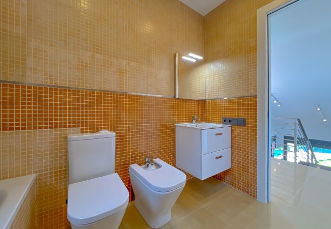 Villa en maçanet de la selva - Vivalidays Dali - Costa Brava Villa en maçanet de la selva - Vivalidays Dali - Costa Brava