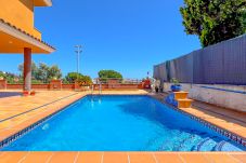 Villa en Santa Susana - Vivalidays Linka - Santa Susanna