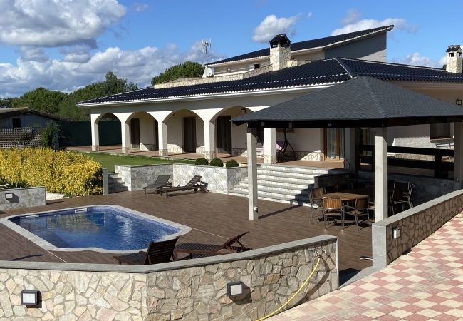 Vil.la en Tordera - Vivalidays Villa Kiros Vil.la en Tordera - Vivalidays Villa Kiros