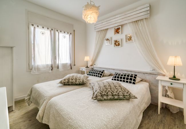 Apartament en Calella - Vivalidays Ilaria - Calella Apartament en Calella - Vivalidays Ilaria - Calella