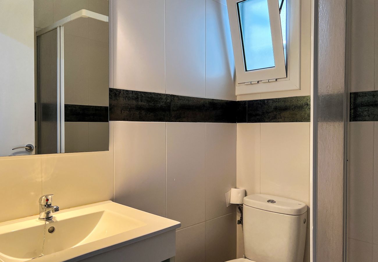 Apartament en Lloret de Mar - Vivalidays Kaylo - Fenals - LLoret de Mar Apartament en Lloret de Mar - Vivalidays Kaylo - Fenals - LLoret de Mar