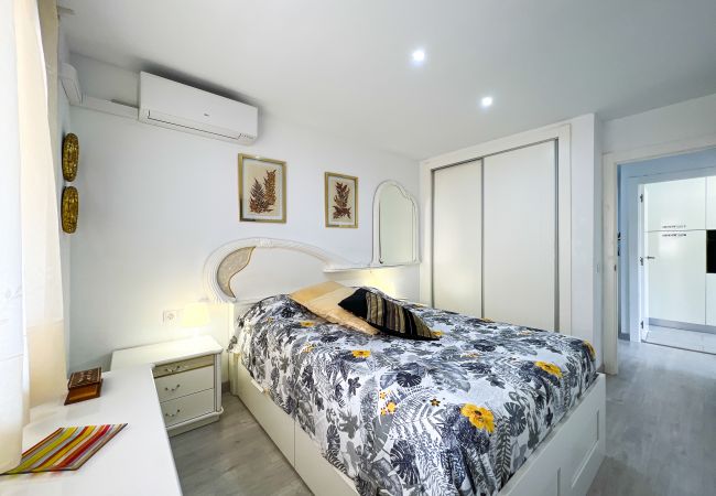 Apartament en Santa Susana - Vivalidays Lora - Santa Susanna Apartament en Santa Susana - Vivalidays Lora - Santa Susanna