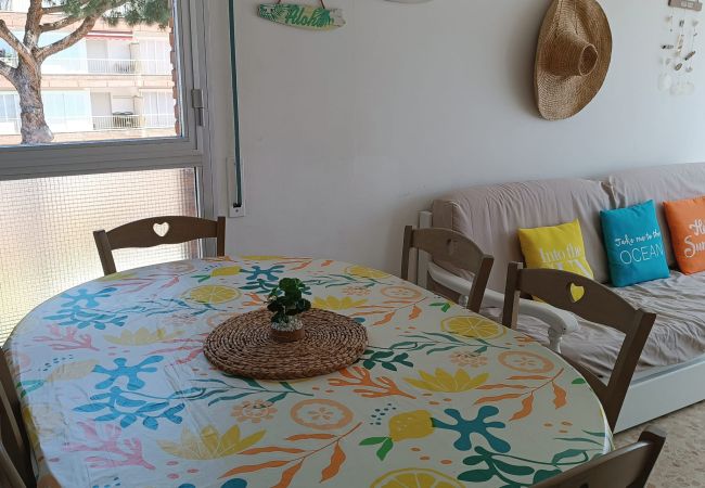 Apartament en Lloret de Mar - Vivalidays Jocelyne - Fenals - LLoret de Mar Apartament en Lloret de Mar - Vivalidays Jocelyne - Fenals - LLoret de Mar