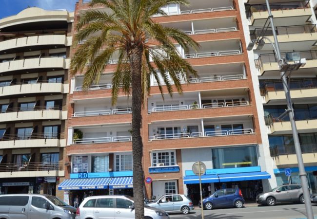 Ferienwohnung in Lloret de Mar - Vivalidays Rosalia - LLoret de Mar - Costa Ferienwohnung in Lloret de Mar - Vivalidays Rosalia - LLoret de Mar - Costa