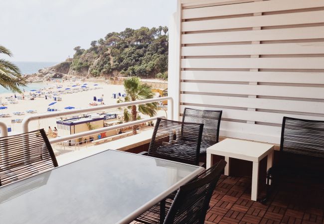 Ferienwohnung in Lloret de Mar - Vivalidays Rosalia - LLoret de Mar - Costa Ferienwohnung in Lloret de Mar - Vivalidays Rosalia - LLoret de Mar - Costa