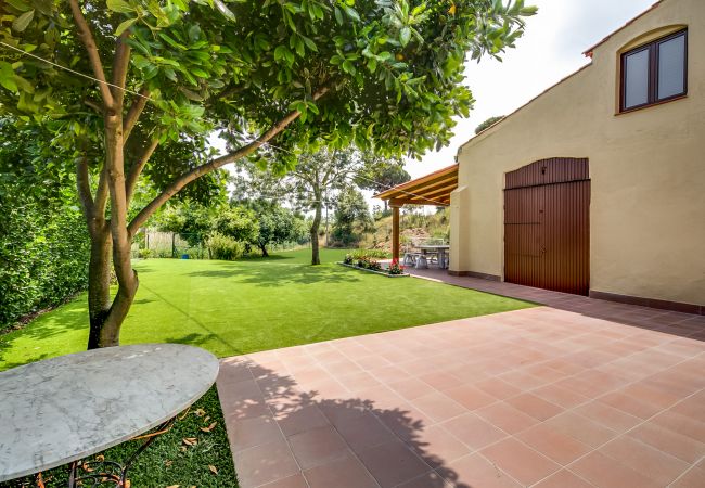 Ferienhaus in Palafolls - Vivalidays Villa Can Palomo Ferienhaus in Palafolls - Vivalidays Villa Can Palomo