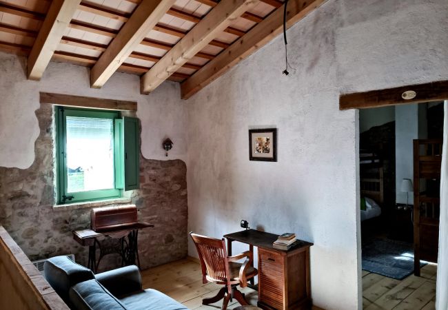 Landhaus in Mieres - Vivalidays Casa Rural Anna   Mieres  Gerona Landhaus in Mieres - Vivalidays Casa Rural Anna   Mieres  Gerona