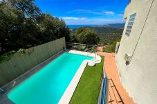 Villa in Pineda de Mar - Vivalidays Mountain sunset  - Pineda de Mar