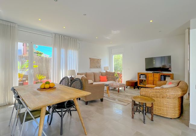 Ferienhaus in Pineda de Mar - Vivalidays Greco House - Pineda de Mar Ferienhaus in Pineda de Mar - Vivalidays Greco House - Pineda de Mar