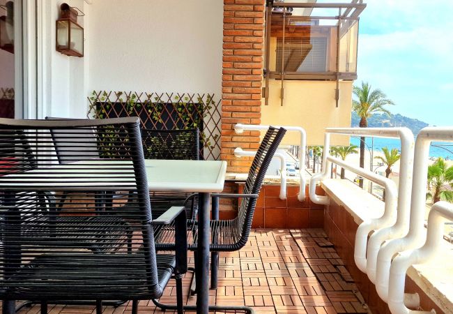 Apartment in Lloret de Mar - Vivalidays Rosalia - LLoret de Mar - Costa Apartment in Lloret de Mar - Vivalidays Rosalia - LLoret de Mar - Costa