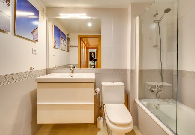 Apartment in Lloret de Mar - Vivalidays Alicia - Fenals - LLoret de Apartment in Lloret de Mar - Vivalidays Alicia - Fenals - LLoret de