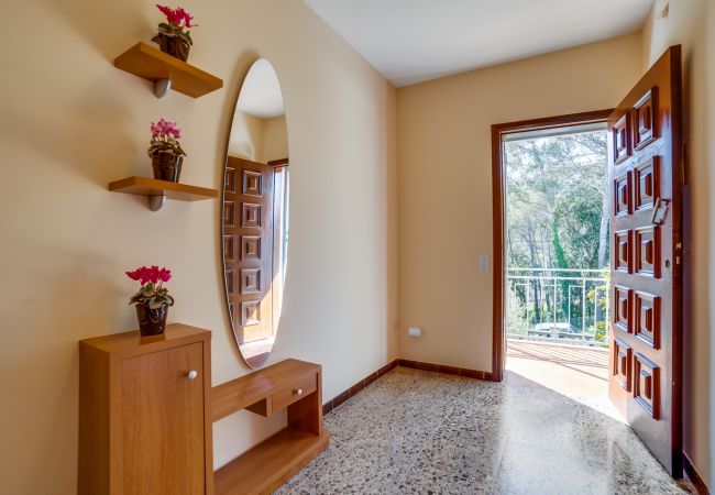 House in Palafolls - Vivalidays Villa Genis House in Palafolls - Vivalidays Villa Genis