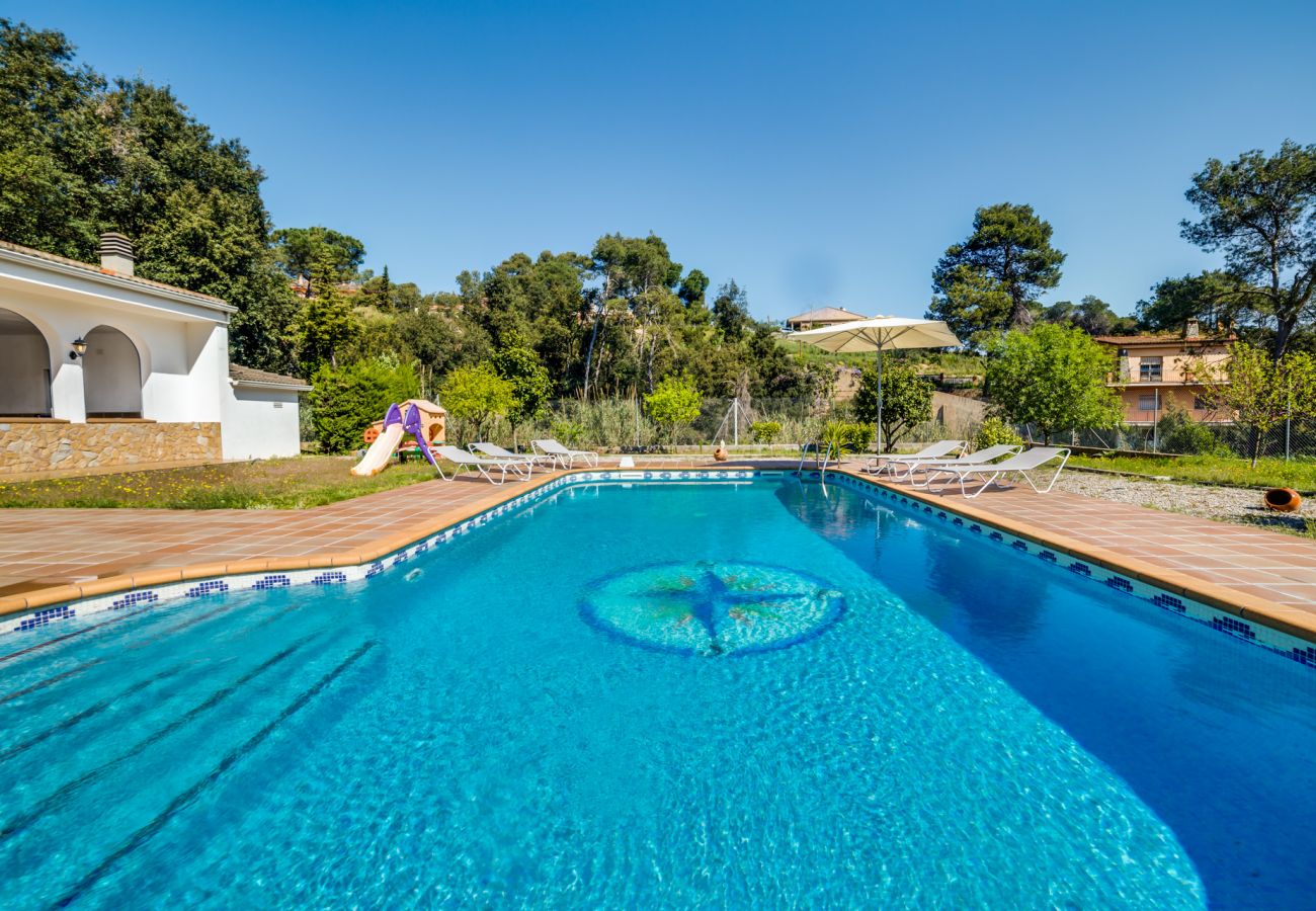 House in Palafolls - Vivalidays Villa Genis House in Palafolls - Vivalidays Villa Genis