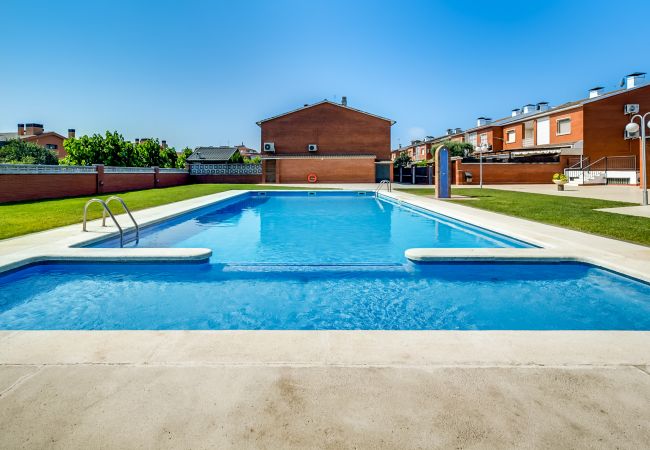 House in Palafolls - Vivalidays Casa Pinell -Palafolls- Costa Barcelona House in Palafolls - Vivalidays Casa Pinell -Palafolls- Costa Barcelona