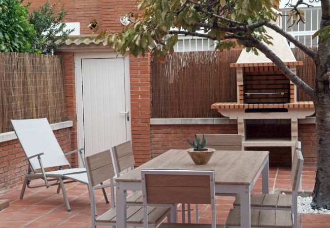 House in Palafolls - Vivalidays Casa Pinell -Palafolls- Costa Barcelona House in Palafolls - Vivalidays Casa Pinell -Palafolls- Costa Barcelona