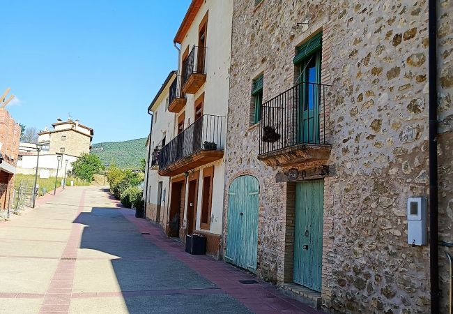Cottage in Mieres - Vivalidays Casa Rural Anna   Mieres  Gerona Cottage in Mieres - Vivalidays Casa Rural Anna   Mieres  Gerona