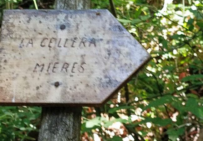 Cottage in Mieres - Vivalidays Casa Rural Anna   Mieres  Gerona Cottage in Mieres - Vivalidays Casa Rural Anna   Mieres  Gerona