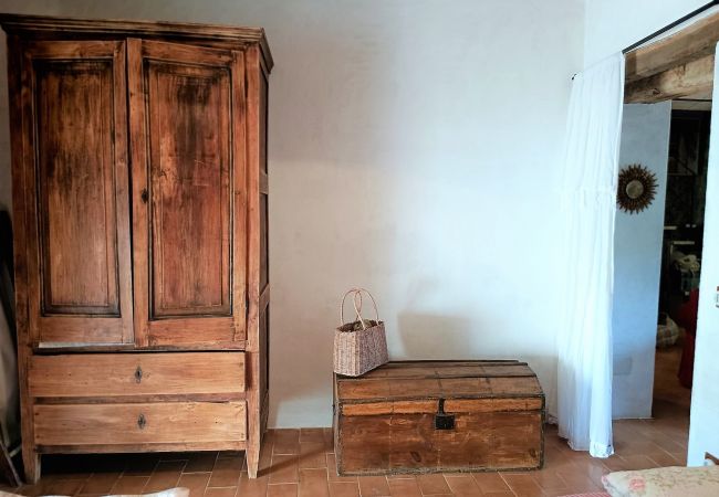 Cottage in Mieres - Vivalidays Casa Rural Anna   Mieres  Gerona Cottage in Mieres - Vivalidays Casa Rural Anna   Mieres  Gerona