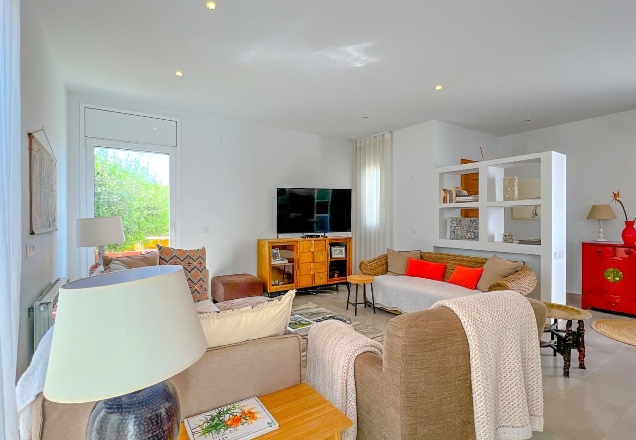 House in Pineda de Mar - Vivalidays Greco House - Pineda de Mar House in Pineda de Mar - Vivalidays Greco House - Pineda de Mar