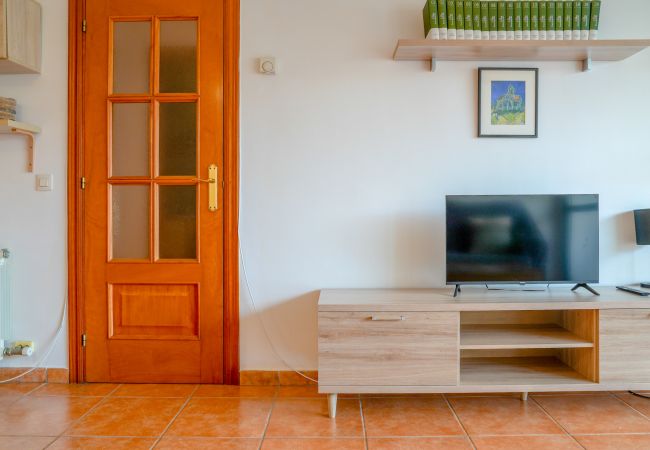 Apartment in Pineda de Mar - Vivalidays Margarita - Pineda de Mar Apartment in Pineda de Mar - Vivalidays Margarita - Pineda de Mar
