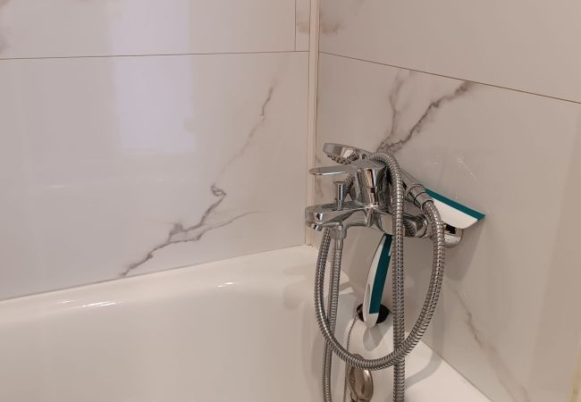 Apartment in Lloret de Mar - Vivalidays Jocelyne - Fenals - LLoret de Mar Apartment in Lloret de Mar - Vivalidays Jocelyne - Fenals - LLoret de Mar