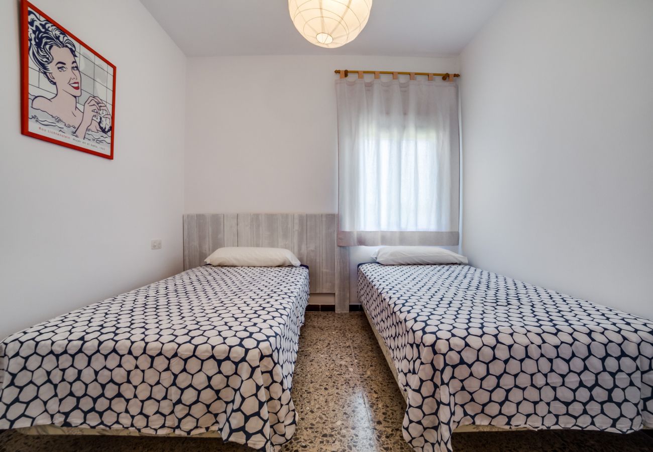 Casa a Palafolls - Vivalidays Villa Genis Casa a Palafolls - Vivalidays Villa Genis