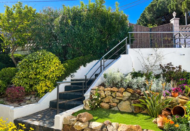 Villetta a Sant Cebrià de Vallalta - Vivalidays Casa Ricardo Villetta a Sant Cebrià de Vallalta - Vivalidays Casa Ricardo