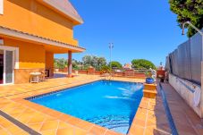 Villa a Santa Susana - Vivalidays Linka - Santa Susanna