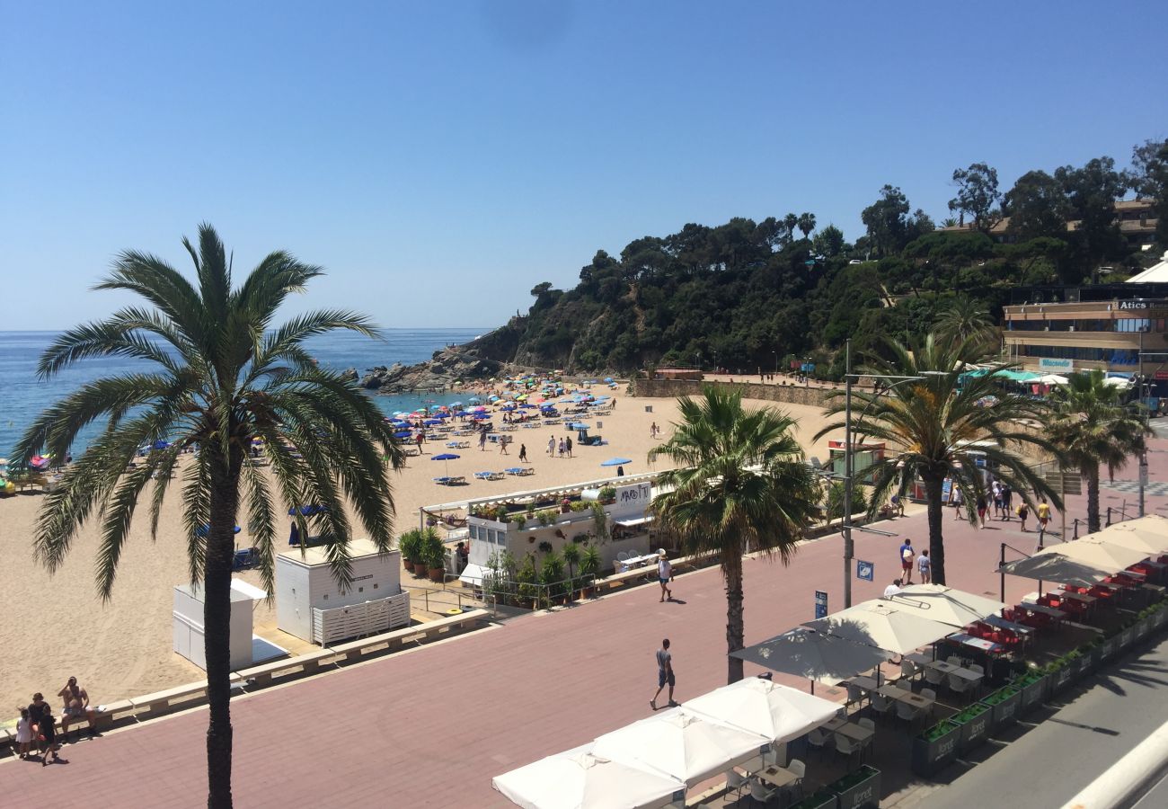 Апартаменты на Льорет дель Мар / Lloret de Mar - Vivalidays Rosalia - LLoret de Mar - Costa Апартаменты на Льорет дель Мар / Lloret de Mar - Vivalidays Rosalia - LLoret de Mar - Costa