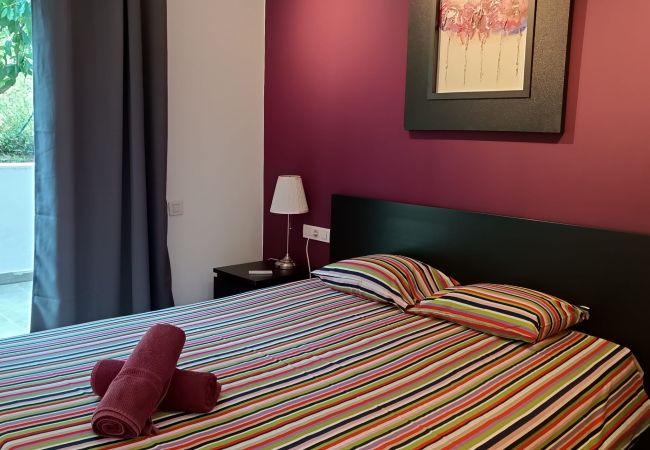 Апартаменты на Льорет дель Мар / Lloret de Mar - Vivalidays Remei - Fenals - LLoret de Mar Апартаменты на Льорет дель Мар / Lloret de Mar - Vivalidays Remei - Fenals - LLoret de Mar