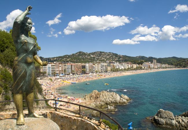 Апартаменты на Lloret de Mar - Vivalidays Merce - LLoret de Mar - Costa Brava Апартаменты на Lloret de Mar - Vivalidays Merce - LLoret de Mar - Costa Brava