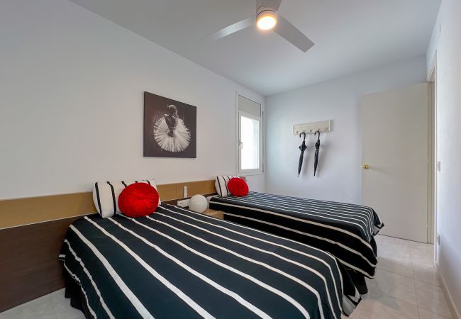 Апартаменты на Calella - Vivalidays Yolanda - Calella Апартаменты на Calella - Vivalidays Yolanda - Calella