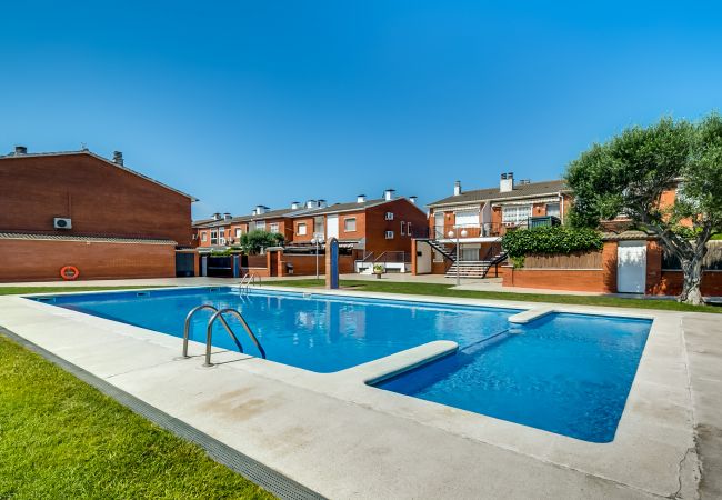  на Palafolls - Vivalidays Casa Pinell -Palafolls- Costa Barcelona