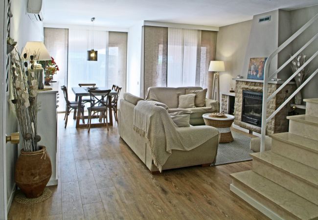 Дом на Palafolls - Vivalidays Casa Pinell -Palafolls- Costa Barcelona Дом на Palafolls - Vivalidays Casa Pinell -Palafolls- Costa Barcelona