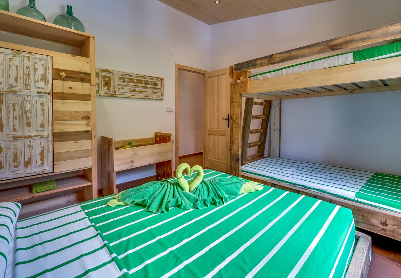 Дом на Palafolls - Vivalidays Villa Can Palomo Дом на Palafolls - Vivalidays Villa Can Palomo