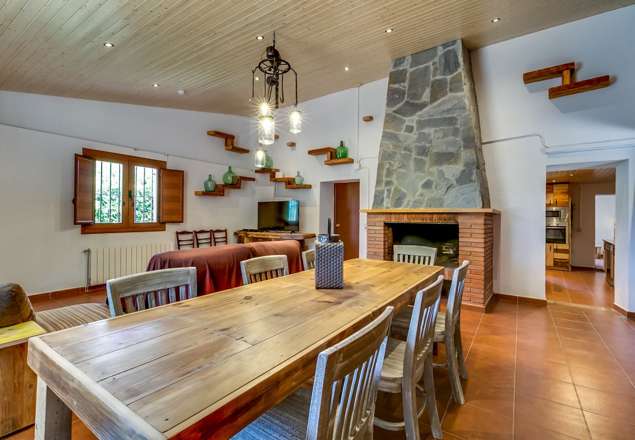 Дом на Palafolls - Vivalidays Villa Can Palomo Дом на Palafolls - Vivalidays Villa Can Palomo