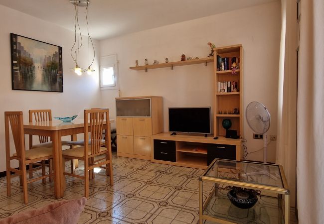 Апартаменты на Santa Susana - Vivalidays Luis - Santa Susanna Апартаменты на Santa Susana - Vivalidays Luis - Santa Susanna