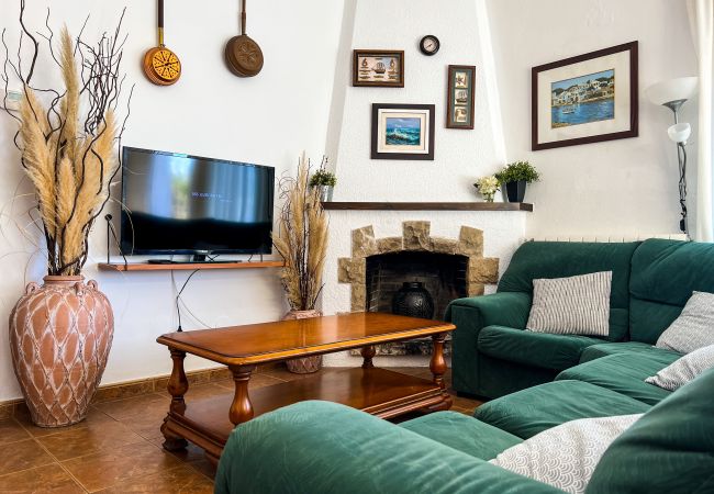 Шале на Sant Cebrià de Vallalta - Vivalidays Casa Ricardo Шале на Sant Cebrià de Vallalta - Vivalidays Casa Ricardo