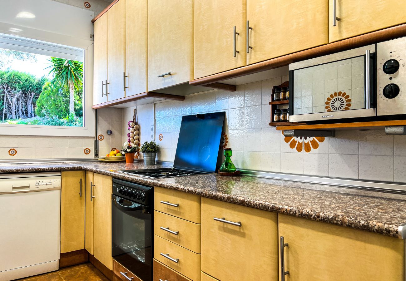Шале на Sant Cebrià de Vallalta - Vivalidays Casa Ricardo Шале на Sant Cebrià de Vallalta - Vivalidays Casa Ricardo